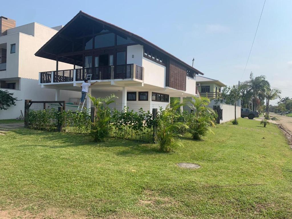 Casa em Atami próximo Ilha do Mel