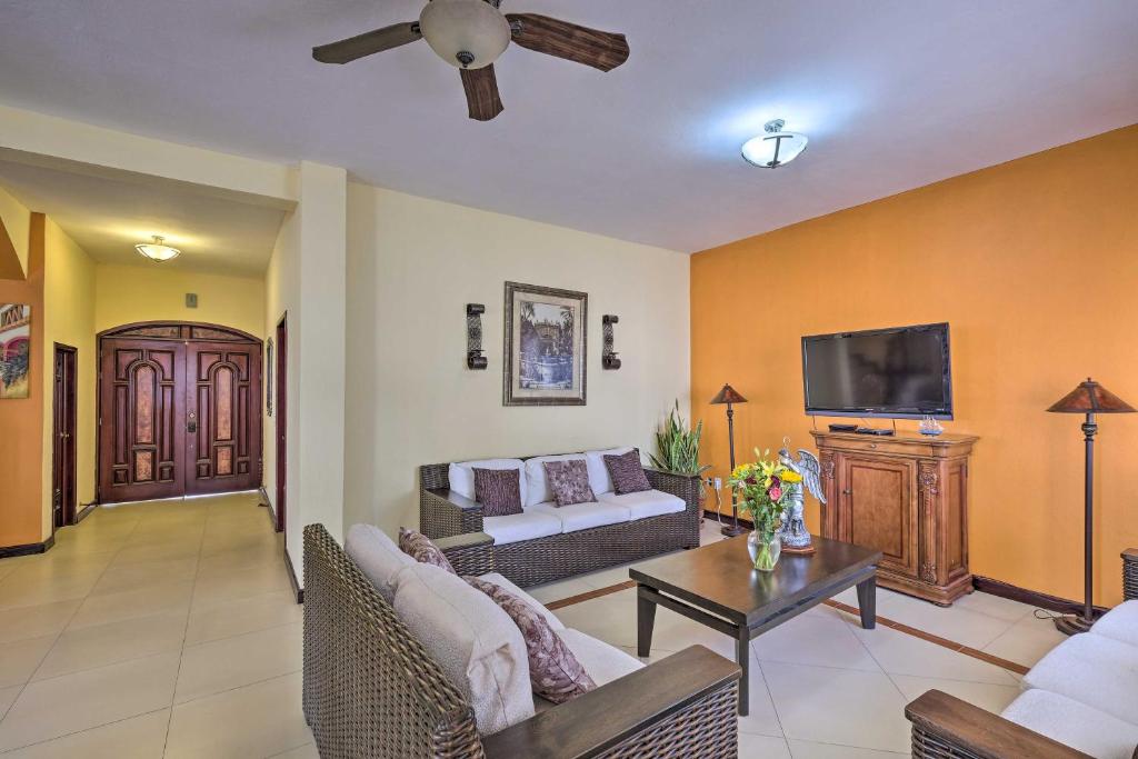 Gallery image of Serene Mezcales Home with Private Terrace and Pool in Naranjo