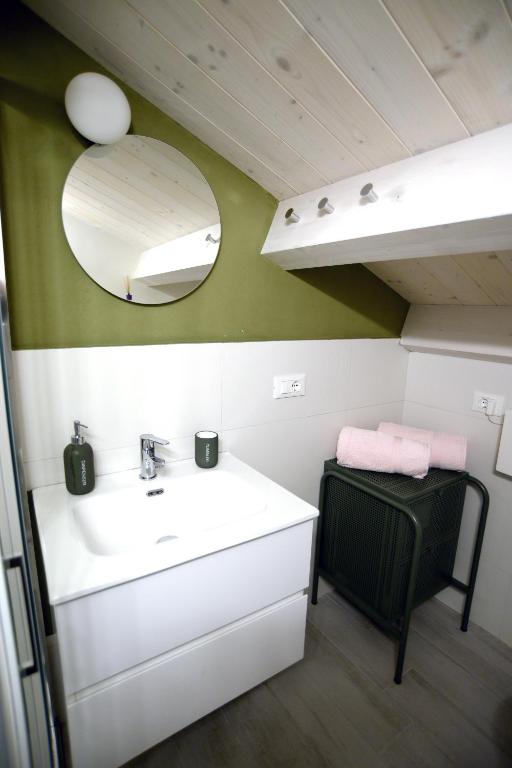 Łóżko lub łóżka w pokoju w obiekcie Altana Deluxe Apart