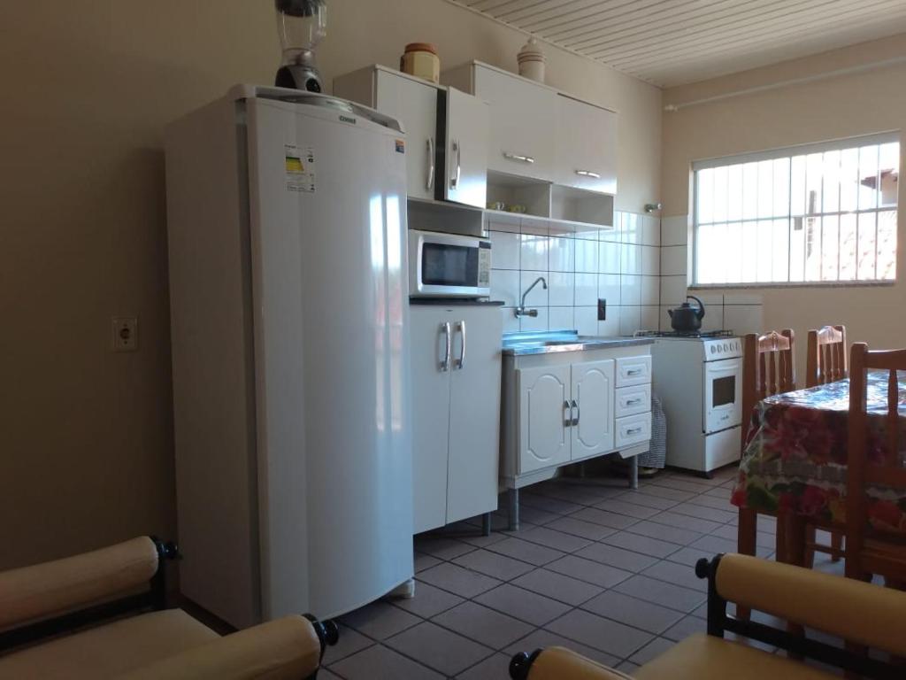  Apartamento de 2 dormitórios superior