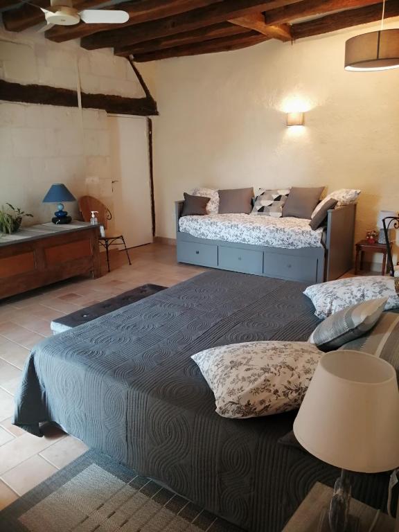 Le clos des augers, chambres d'hôtes et roulotte - Suite Familiar