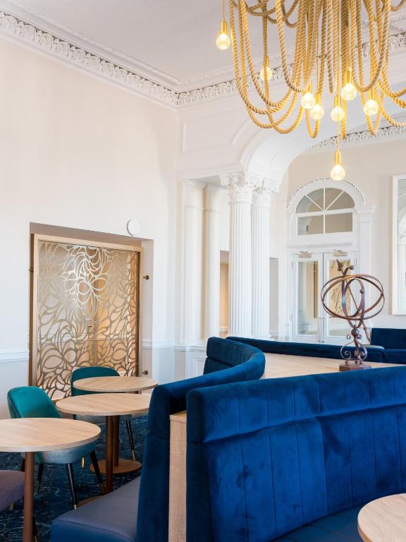 Posezení v ubytování The Perle Oban Hotel & Spa
