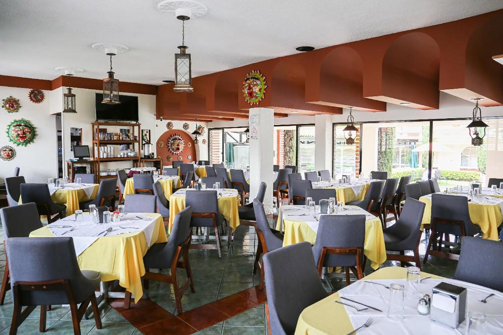 Restaurace v ubytování Hotel & Suites Villa del Sol