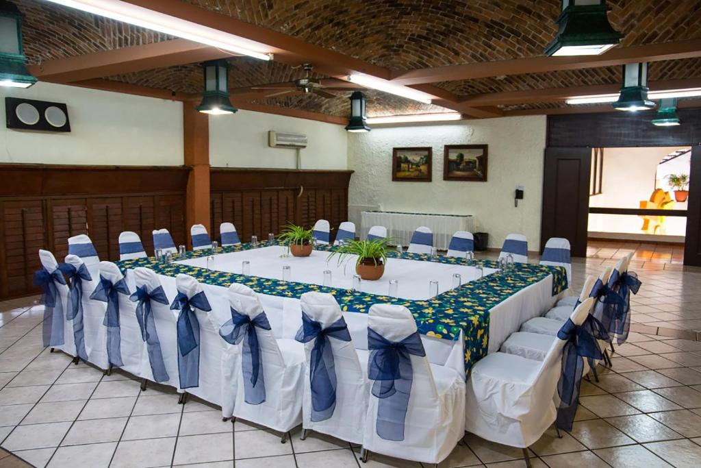 Fotografie z fotogalerie ubytování Hotel & Suites Villa del Sol v destinaci Morelia