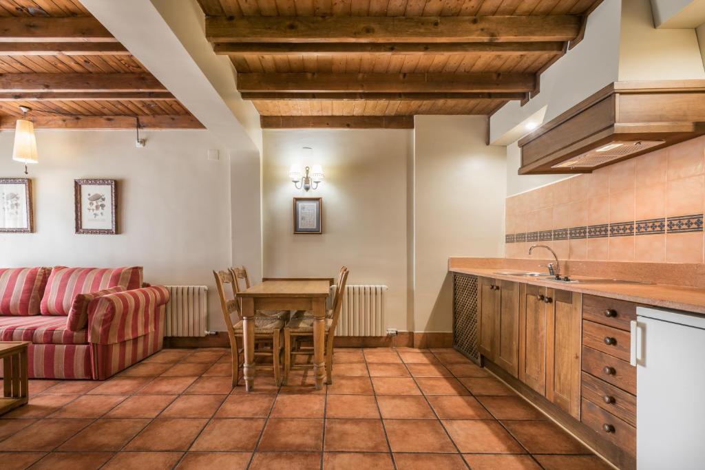 El Refugio de Aran Vielha Aparthotel - 复式公寓（6位成人）可使用游泳池