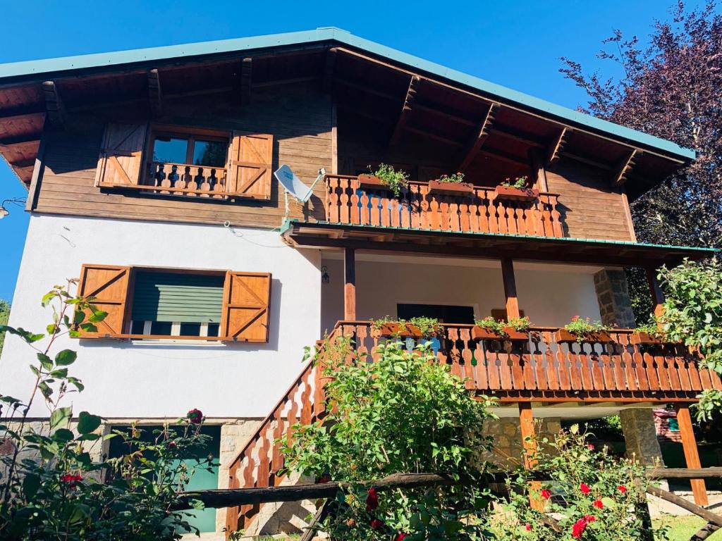 Balkoni atau teres di Casa della Montagna - Baita delle Rondini
