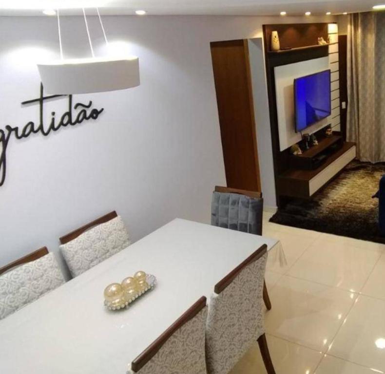  Apartamento na Ocian 100m da praia.