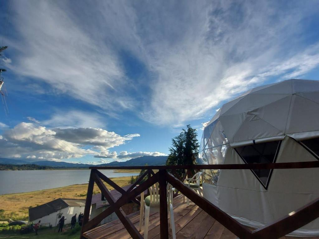 Příroda nedaleko luxury tent
