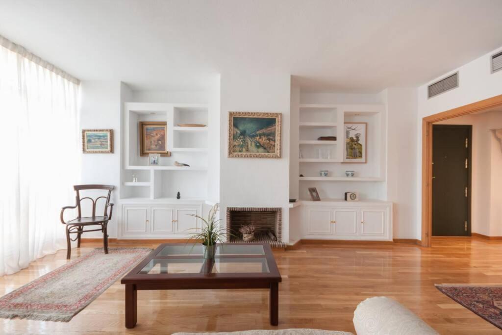 Luxury Duplex muy luminoso con jardin interior, Madri ...