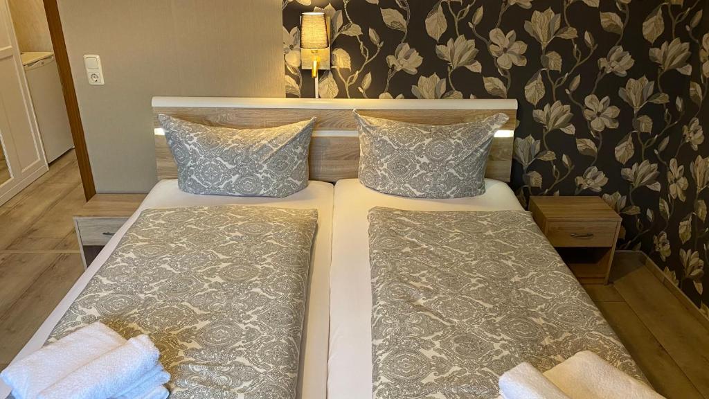 Postel nebo postele na pokoji v ubytování Schröder's Motel