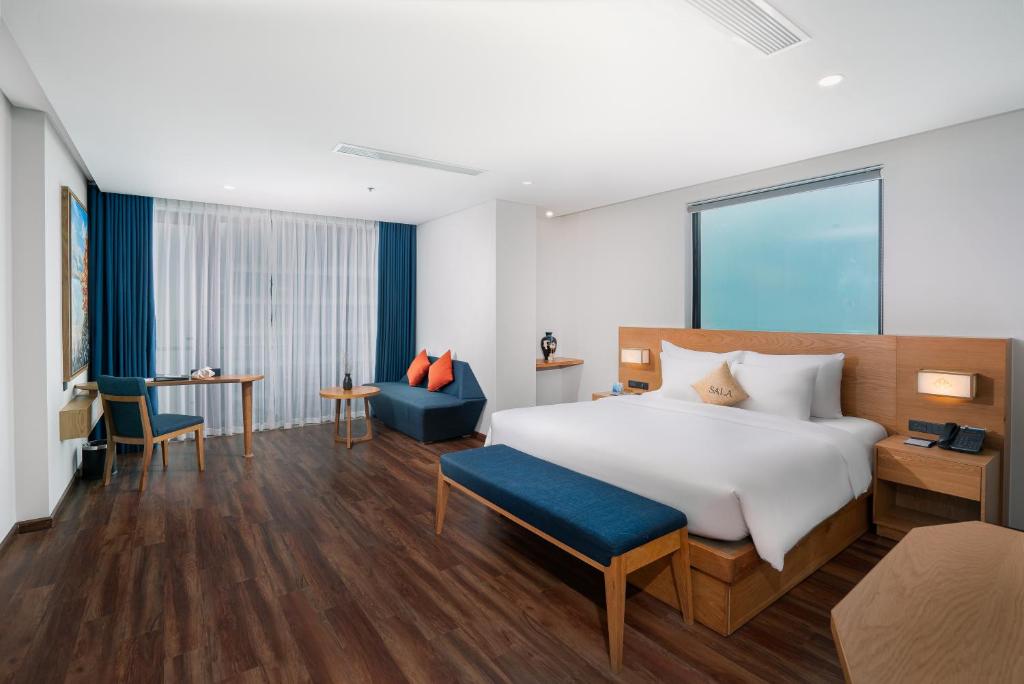 Special Offer - Junior Suite with Balcony and Partial Sea View