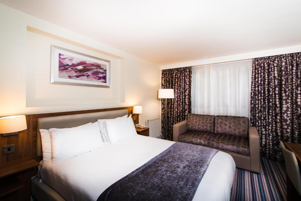 Holiday Inn Chester South, an IHG Hotel - 标准双房间配沙发床