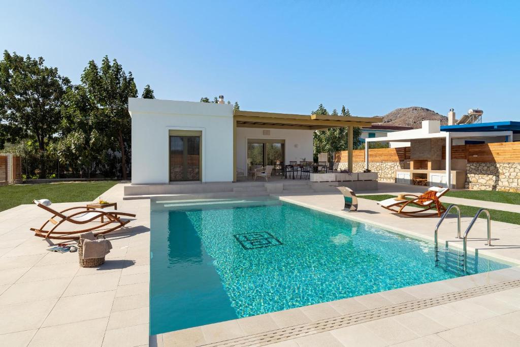 Bazén v ubytování Serenity Villas nebo v jeho okolí