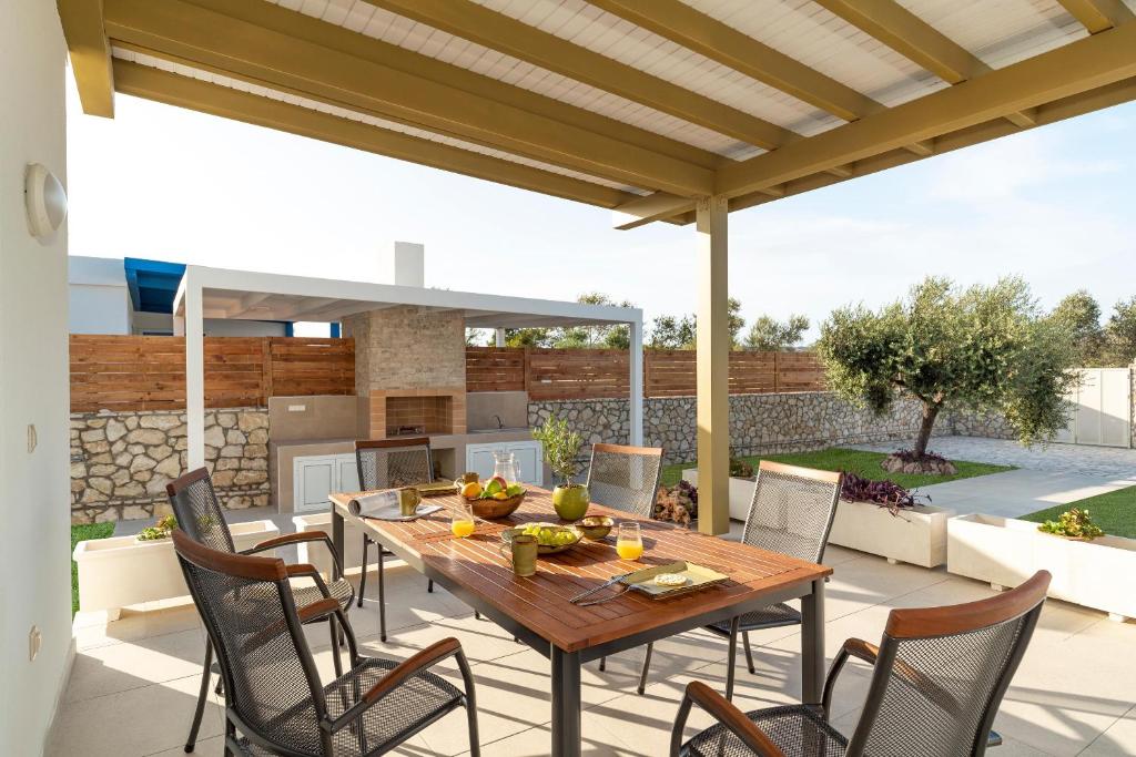 Patio nebo venkovní prostory v ubytování Serenity Villas