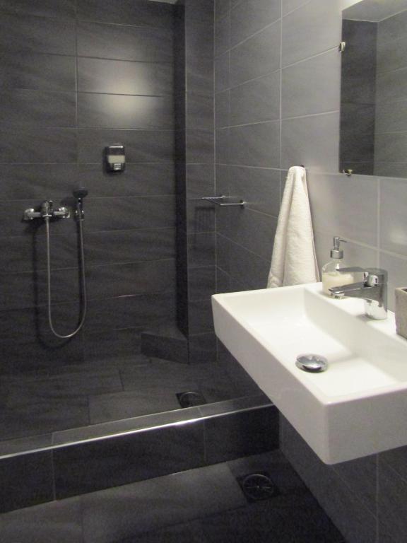 Koupelna v ubytování Perdika Mare Guesthouse