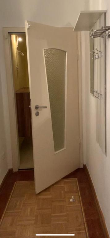 Fotografie z fotogalerie ubytování AschaffApartment 4 Schlafzimmer bis 10 Personen bei Aschaffenburg v destinaci Mainaschaff