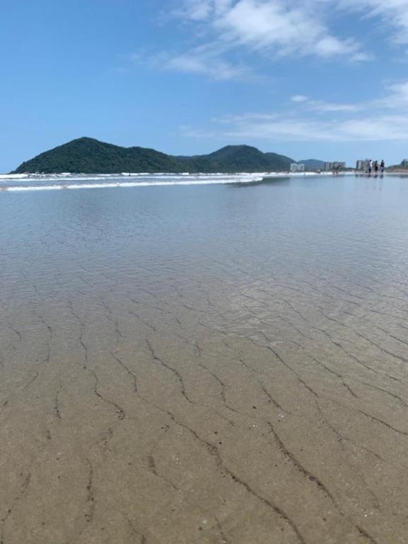  Apto Frontal ao Mar com Internet e TV