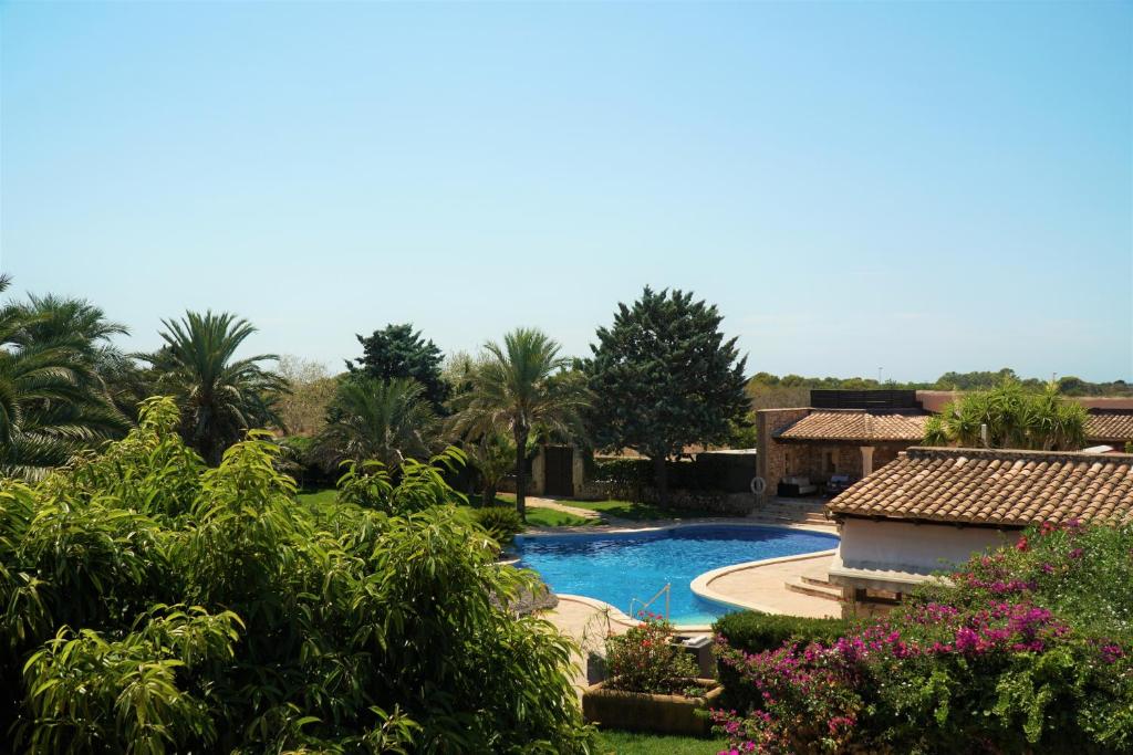 Bazén v ubytování Agroturismo Finca Sa Tanca nebo v jeho okolí