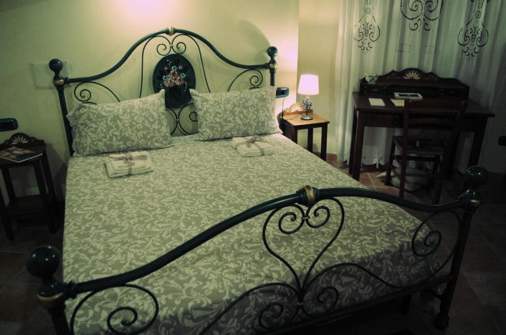 Casa De Ajala - B&B de Charme in Antica Dimora totalmente ristrutturata e dotata di tutti i confort Bagni privati Spazio living Patio esterno Ambienti climatizzati Degustazioni prodotti locali - Suíte Júnior