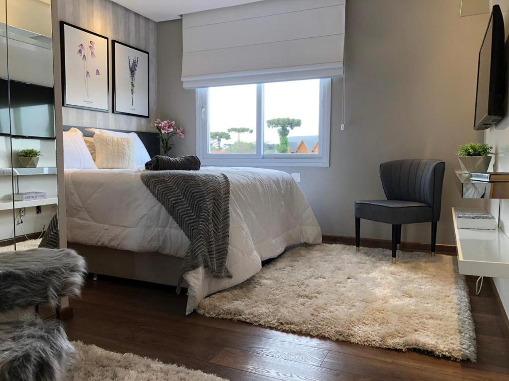 Apartamento de Cobertura Frente ao Lago  Apartamento de Cobertura Frente ao Lago