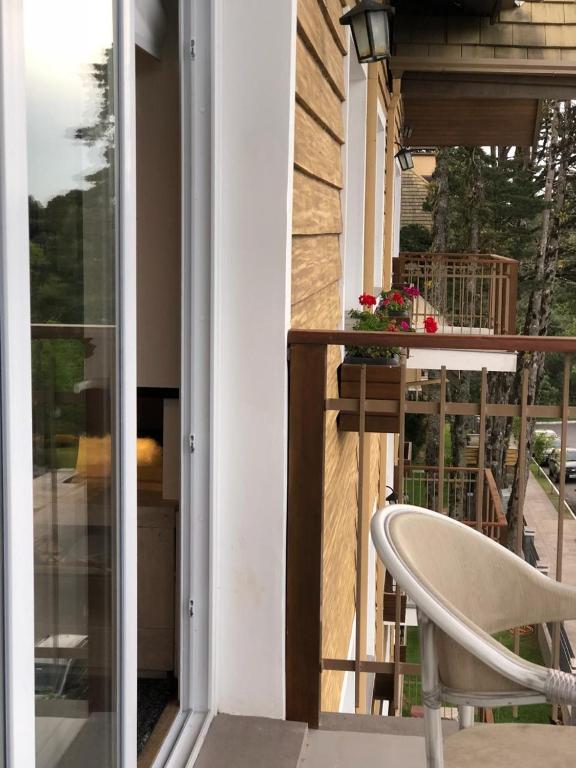 Apartamento de Cobertura Frente ao Lago  Apartamento de Cobertura Frente ao Lago