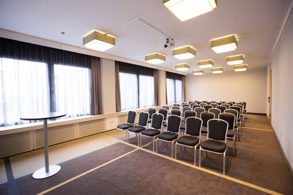 Crowne Plaza Frankfurt Congress Hotel by IHG - Resim 40