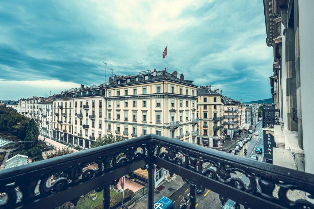 Hotel Bernina Geneva - Resim 9