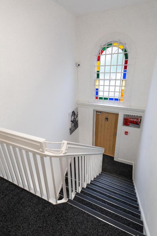 Darlington Town Centre Apartments free parking and Wi-Fi - Apartamento De Dos Dormitorios