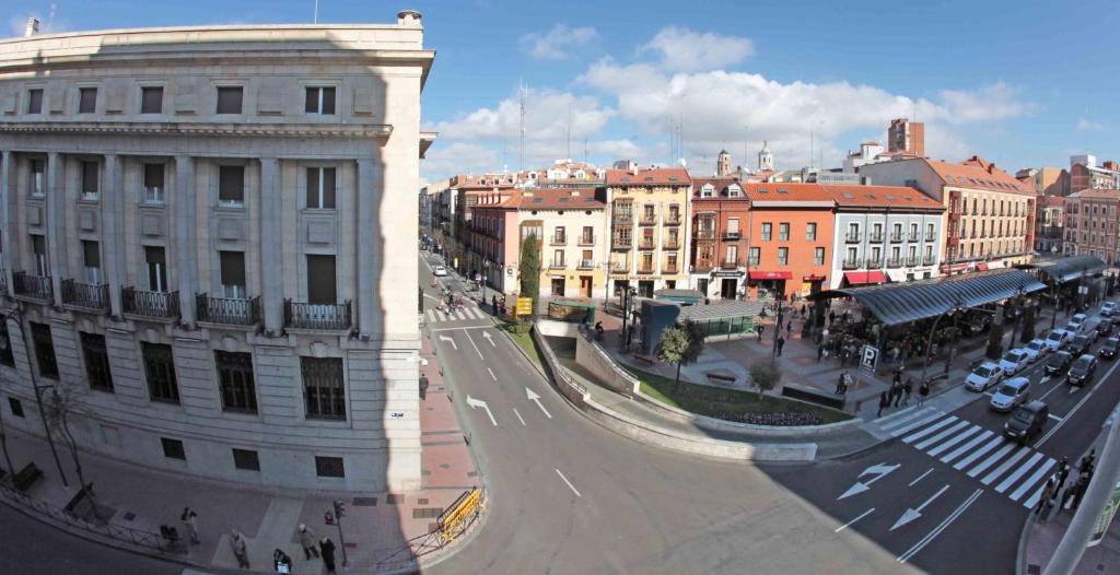 Nespecifikovaný výhled na destinaci Valladolid nebo výhled na město při pohledu z hotelu