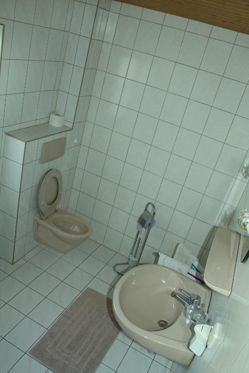 Kúpeľňa v ubytovaní Appartement Pension Grasser