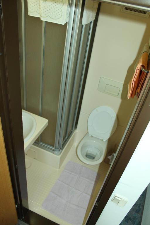 Kúpeľňa v ubytovaní Appartement Pension Grasser