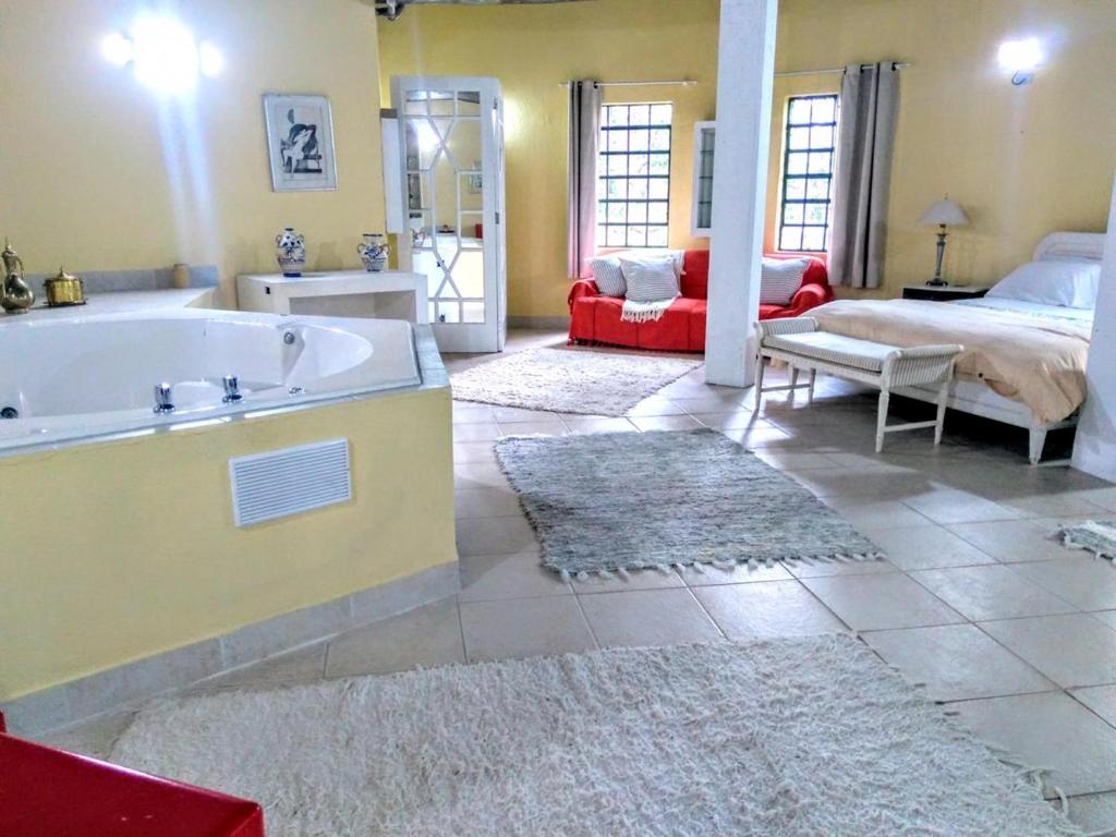 Villa Serena Bed & Breakfast