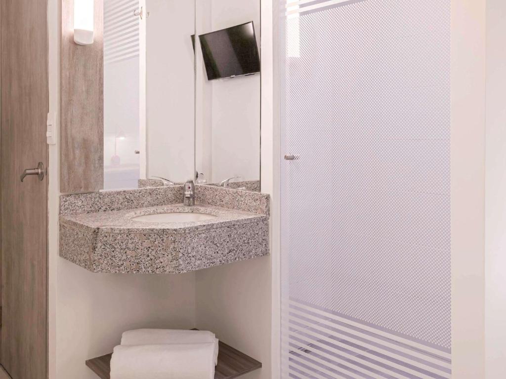 Koupelna v ubytování ibis budget Barranquilla