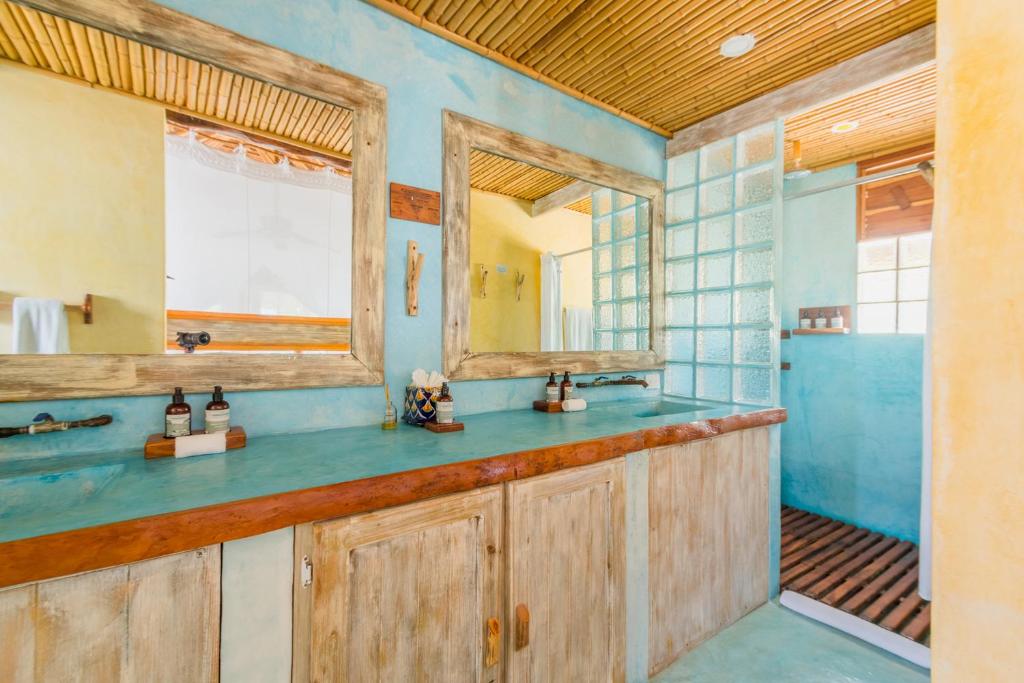 Фотография из галереи Villa Pescadores Tulum-Beachfront hotel by Ahau Collection в городе Тулум