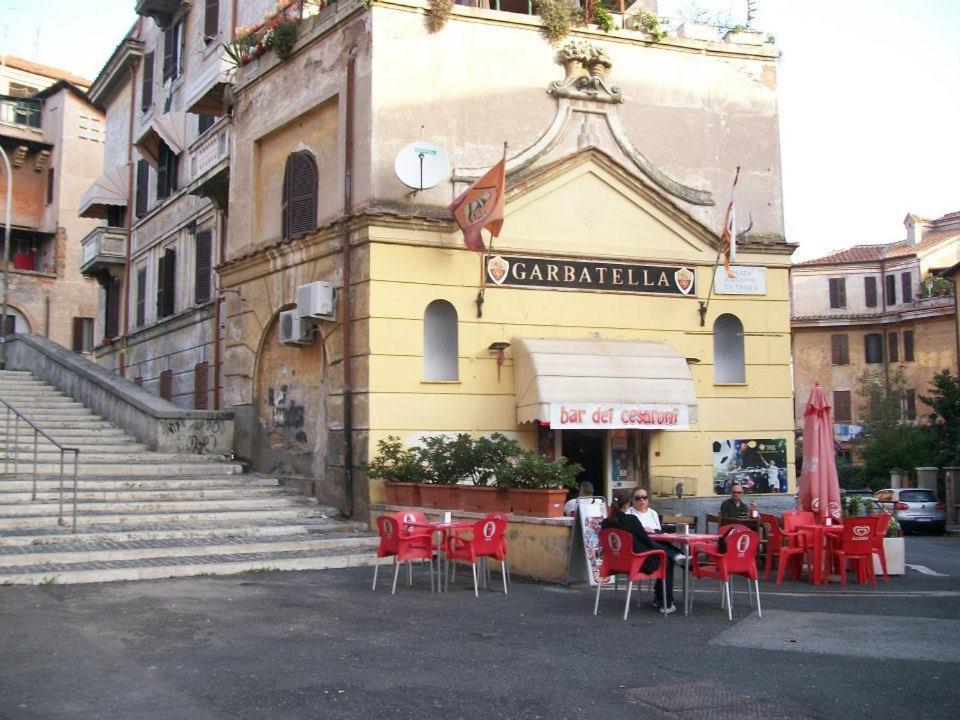 Foto dalla galleria di La Fontana di Carlotta a Roma