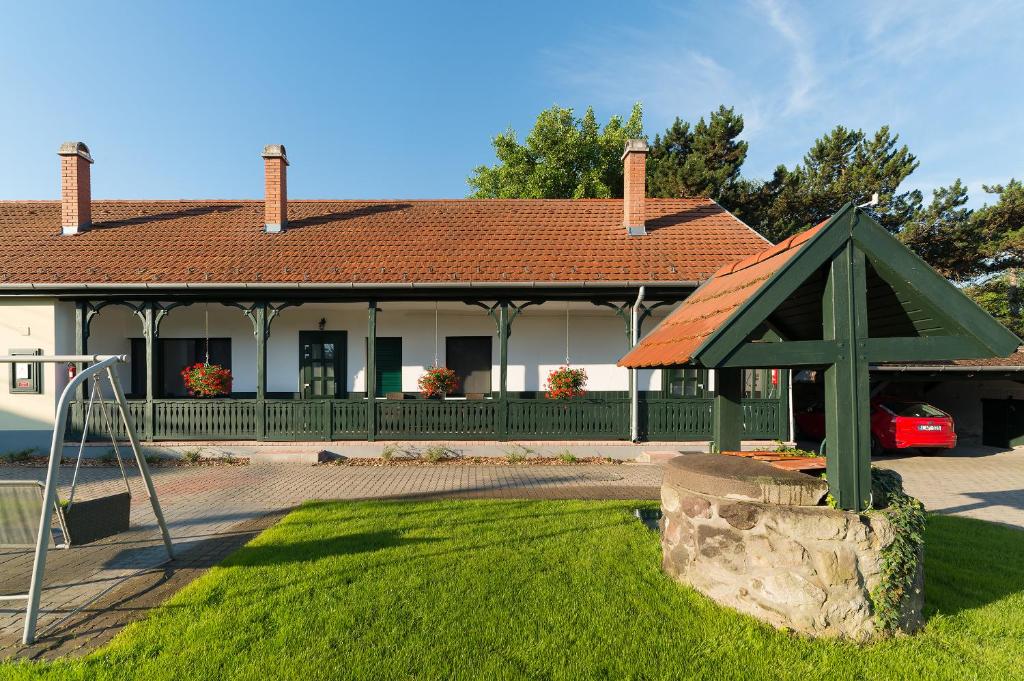 Budova, v ktorej sa apartmán nachádza