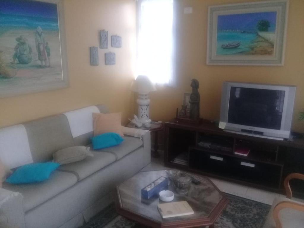  Apartamento Guarujá - Enseada - máx 10 pessoas - 400 metros da praia