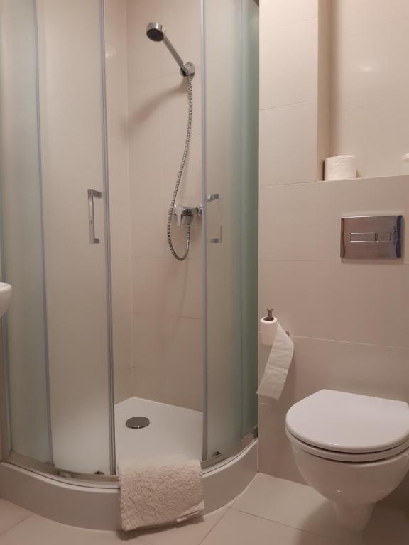 Kúpeľňa v ubytovaní SZWEDZKA22 PL Premium Rooms
