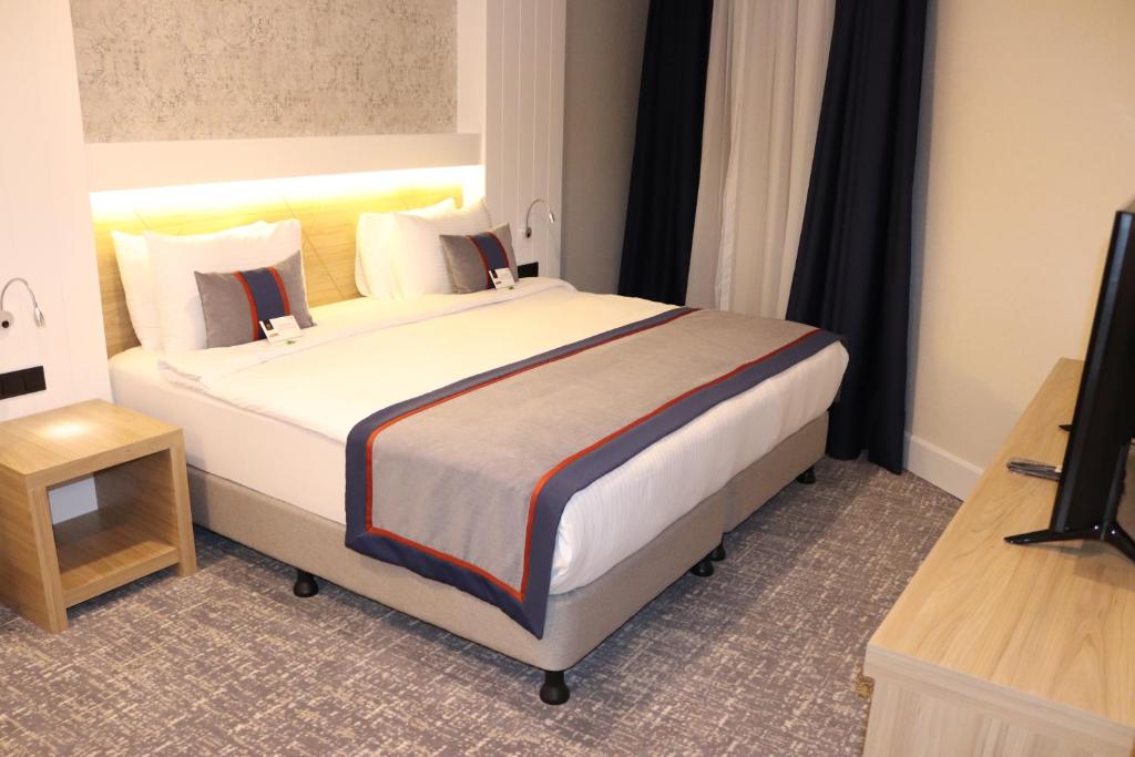 DES'OTEL - 