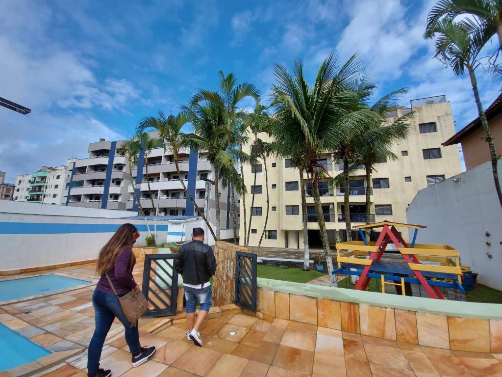  APARTAMENTO GUARUJA ENSEADA 3 DORM