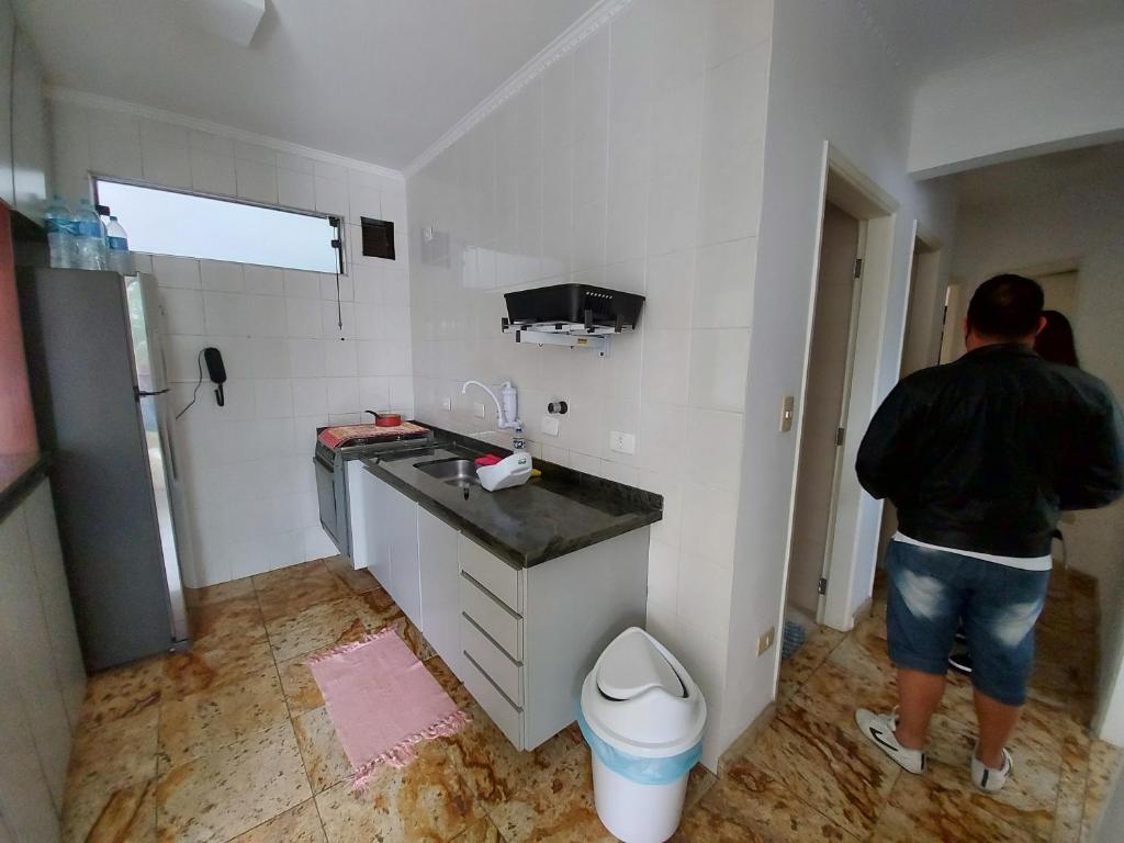  APARTAMENTO GUARUJA ENSEADA 3 DORM