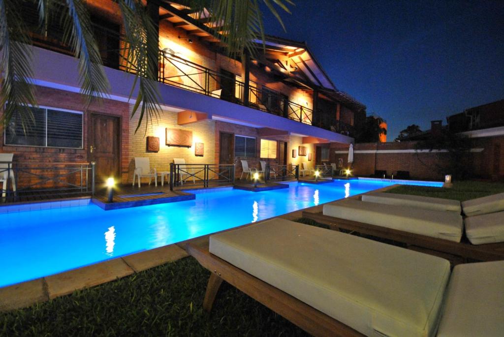 Bazén v ubytování Villa Floreal Hotel Boutique nebo v jeho okolí