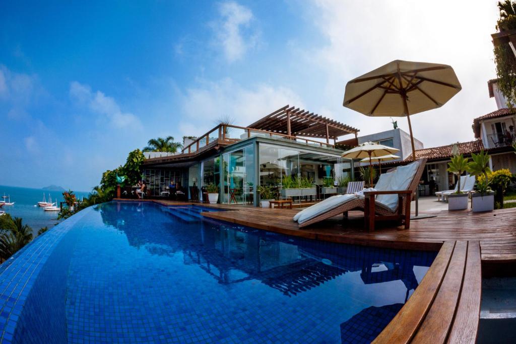 Bazén v ubytování Abracadabra Boutique Hotel nebo v jeho okolí