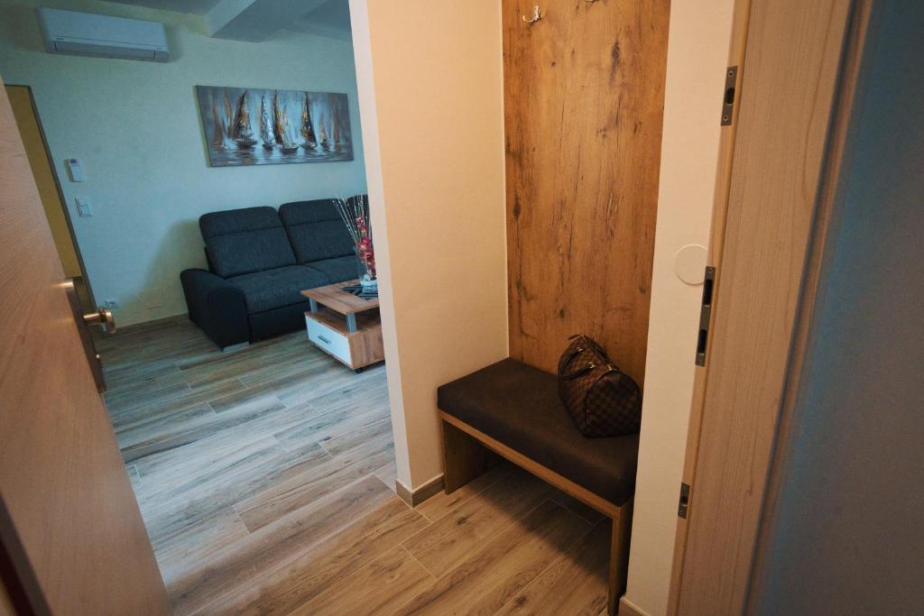 Televízia a/alebo spoločenská miestnosť v ubytovaní M-24 Apartments