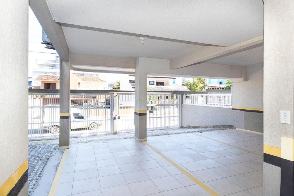  Aluguel de Apartamento 3 quartos sendo 1 suíte para 7 pessoas à 100 metros do mar em Bombas