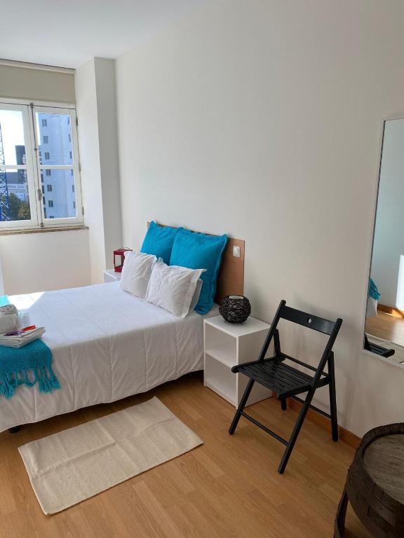 Formosa Oporto Apartments Group - Standard Double Room With Shared Bathroom
