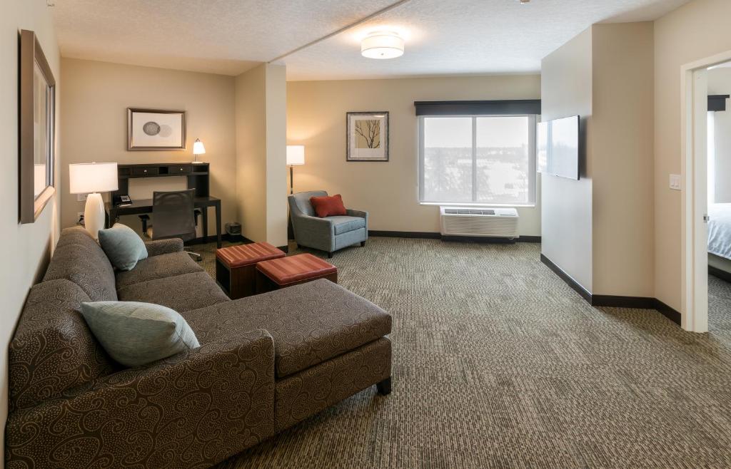 Staybridge Suites - Saskatoon - University by IHG - Resim 8