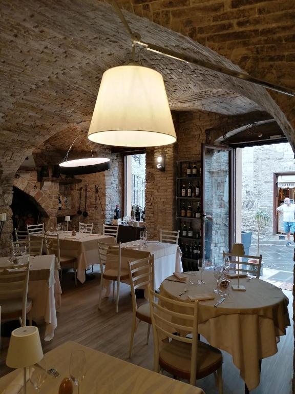 Restauracja lub miejsce do jedzenia w obiekcie Asisium Boutique Hotel