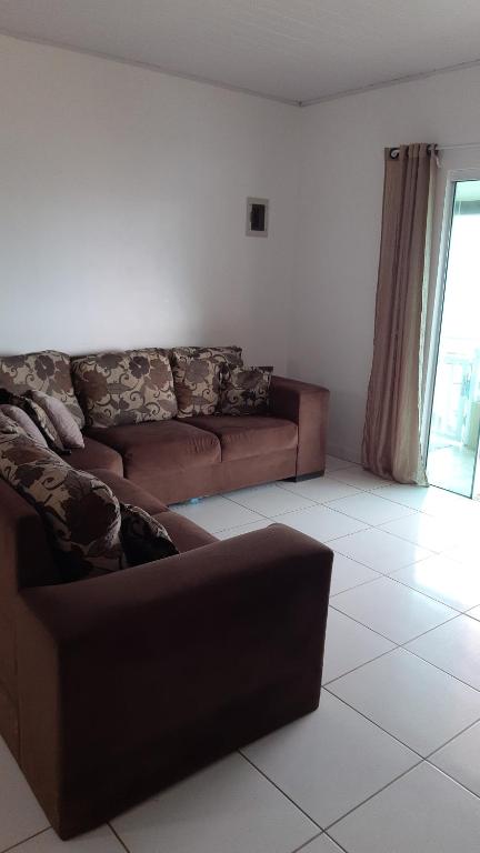  Casa com vista na rua Jequitibá