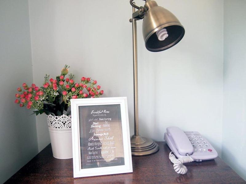 Cottonwood Bed & Breakfast House Bandung - 